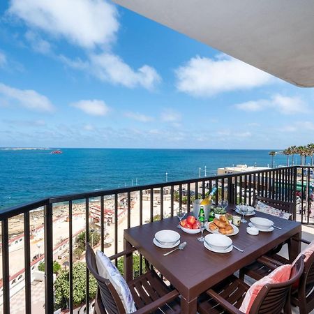 Islet Promenade Seafront Apartment With Large Corner Terrace By Getawaysmalta Сент-Полс-Бей Экстерьер фото